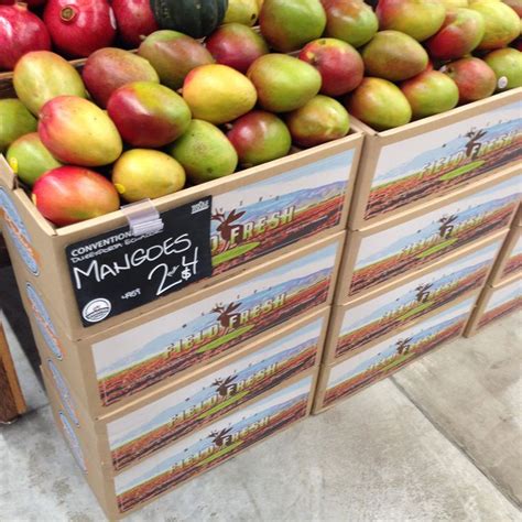 Mango Display Wholefoods Whole Food Recipes Mango Fruit