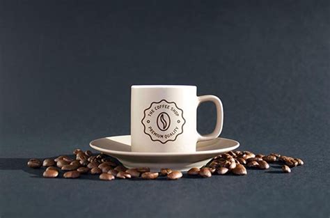 Mockup De Caneca E Copos Gr Tis Para Adicionar Sua Marca Canecas