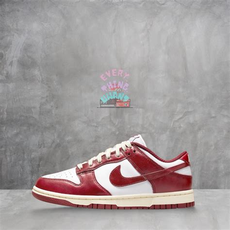 Jual Nike Dunk Low Prm Vintage Team Red W Shopee Indonesia