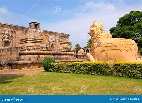 Huge Nandi Bull at the Entrance, Brihadisvara Temple ...