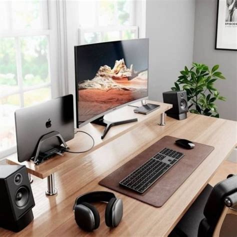 Minimal Light Airy Home Office Setup Home Office Setup Home Office