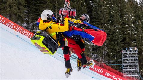 Streif in Kitzbühel: Two athletes are rescued by helicopter - Archysport