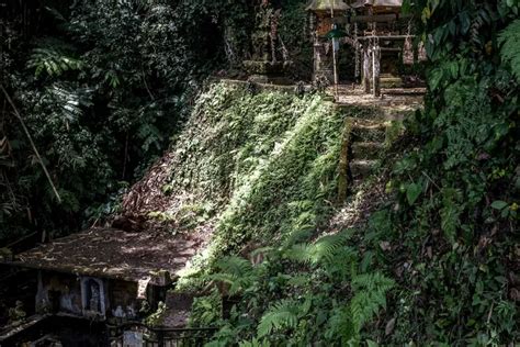 Bangunan Terbengkalai Di Bali Kini Terkenal Sebagai Tempat Angker Dan