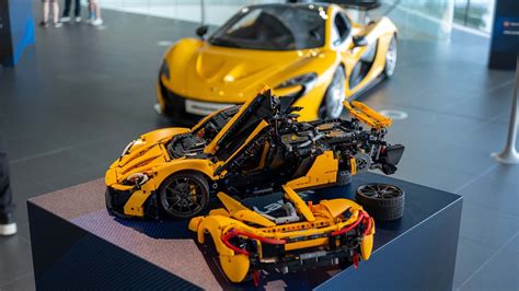 The Lego Technic McLaren P1 Model Car Is as Ultimate as Toys Come