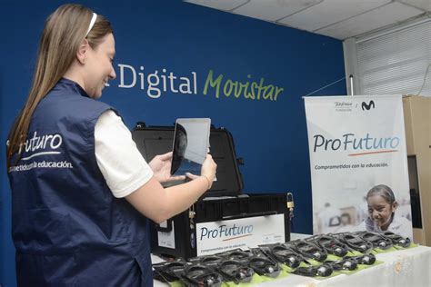 Fundación Telefónica Movistar lleva programa de educación digital