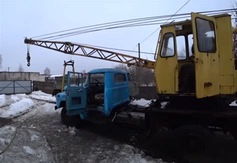 Dont Stand Under The Arrow The Soviet ZIL 20 Truck Crane