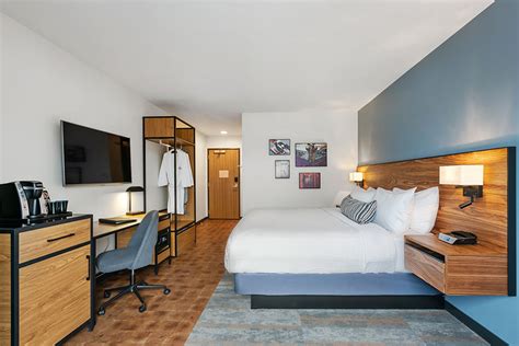 Everett Hotels Waterfront | Hotel Indigo® Seattle Everett Waterfront