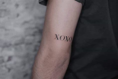 21 Xoxo Tattoo Ideas To Inspire A New Jewel On Your Skin