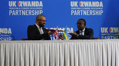 Rwanda Bill Latest Tory Factions Meeting As Sunak Faces Crunch Vote