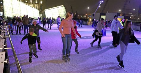 Free ice skating rinks open in Waukee, Ankeny