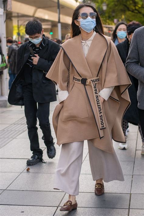 The Best Street Style At Shanghai Fashion Week Fall Vogue