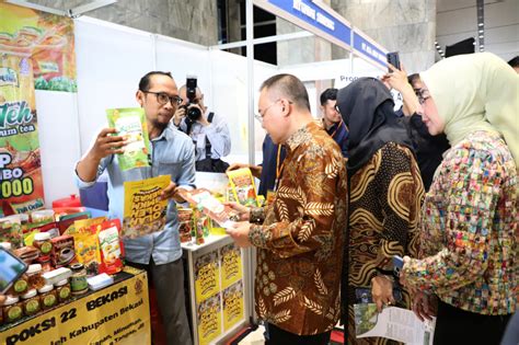 Wakil Ketua Dpr Ri Dasco Buka Acara Pameran Umkm Fest Fraksi