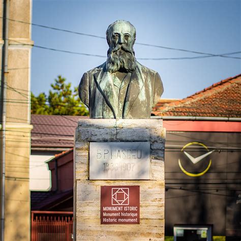 The bust of Bogdan Petriceicu Hasdeu Patrimoniu QR Buzău