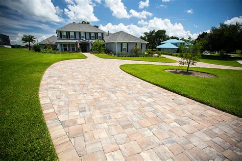 Paver Patterns & Borders: How to Create a Stunning Patio or Driveway ...