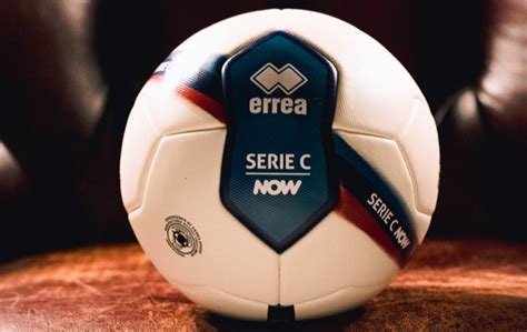 Serie C Svelato Il Nuovo Pallone Per Il Campionato 2024 2025 Foto E