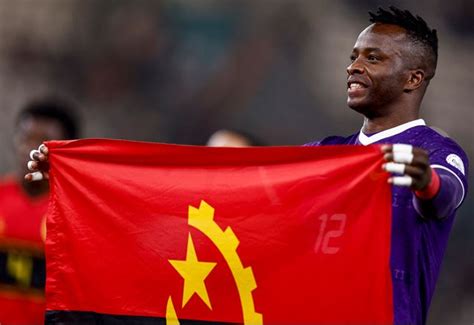 Dala Scores Twice As 10 Man Angola Reach Afcon Quarter Finals