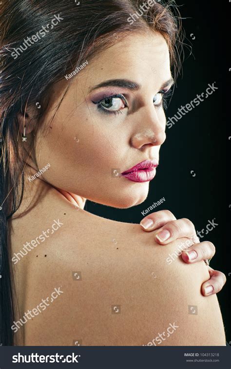 Portrait Naked Girl Stock Photo 104313218 Shutterstock