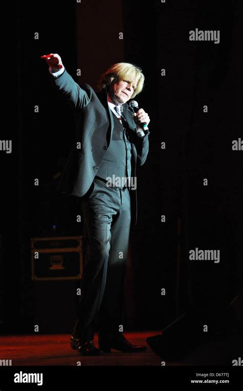 Peter Noone Singer Hi Res Stock Photography And Images Alamy