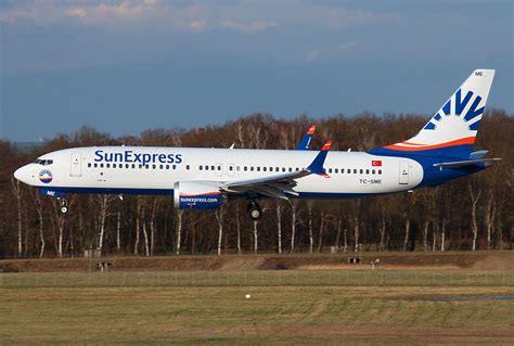 SunExpress Boeing 737 MAX 8 TC SME HAJ 20220214 Kopie Flickr