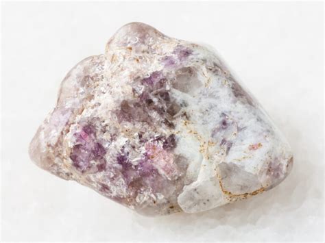 15 Lepidolite Healing Properties and Benefits (With Images)