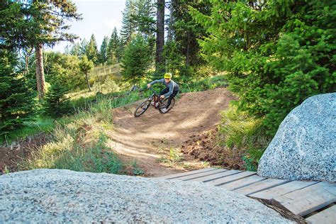 Trails at Whitetail Club for hiking, mountain biking, skiing and more ...