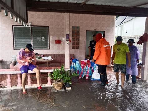 Report Assesses Initial Flood Damage Across Phuket