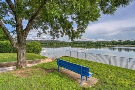 Elegant Meadowlakes Home - Texas Ranches for Sale - Texas Ranch Brokers