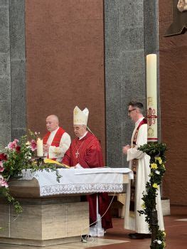 Firmung In Der Kroatischen Katholischen Mission Hannover Apostolische