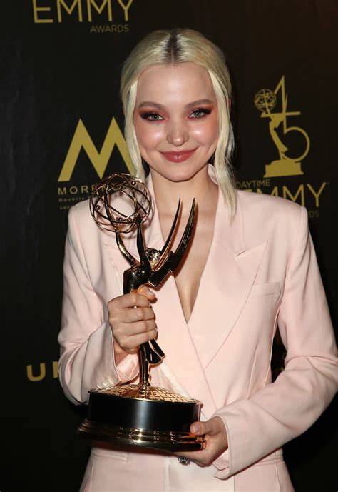 Dove Cameron Brasil fã clube on Twitter Hoje é dia de Emmy e é