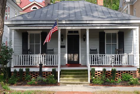 20+ Hip Roof Front Porch