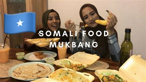 Nigerian Tries Somali Food For The First Time Somali Mukbang Youtube