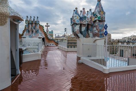 rooftop Casa batllo barcelona Roof architecture Casa batlló