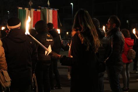 Il Marzo Una Fiaccolata Da Moncalieri A Nichelino Per Dire No Alla