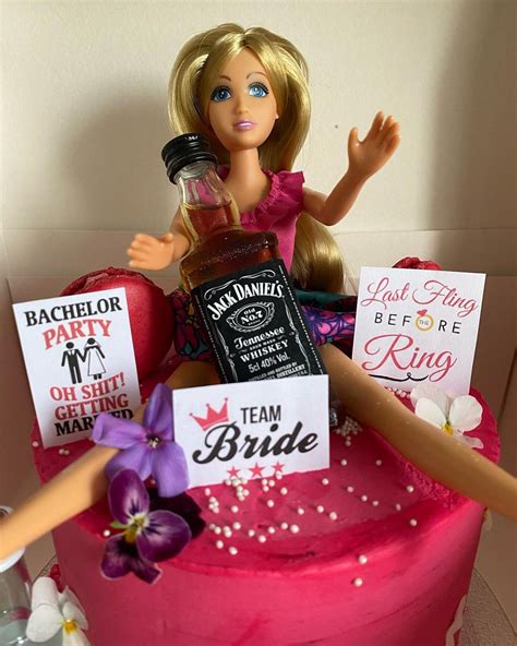 Gorgeous And Fun Bachelorette Party Cake Ideas For Brides