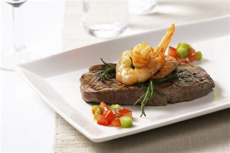 Surf En Turf Entrecote Met Gamba S Iers Rundvlees