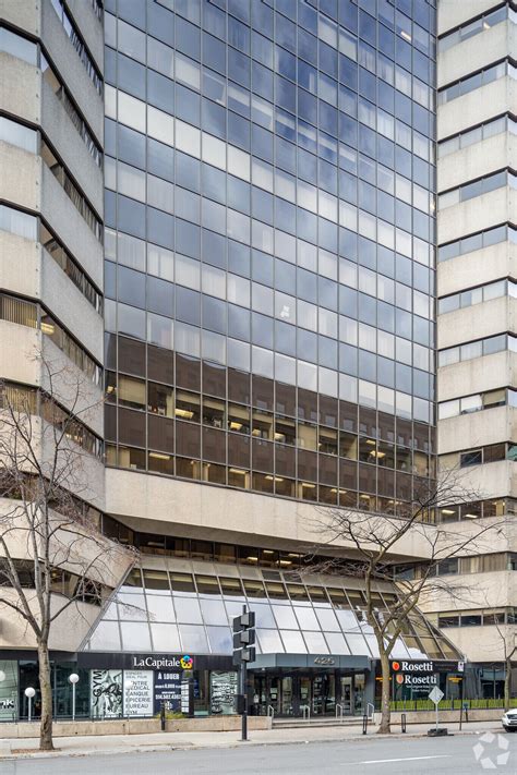 425 Boul De Maisonneuve O Montréal QC H3A 3G5 Office for Lease