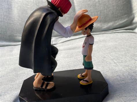 One Piece Figurine Luffy Shanks Kaufen Auf Ricardo