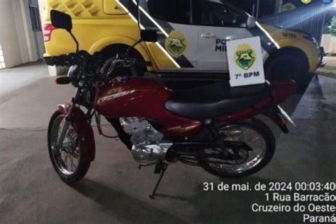 Adolescente de 15 anos é flagrada conduzindo motocicleta