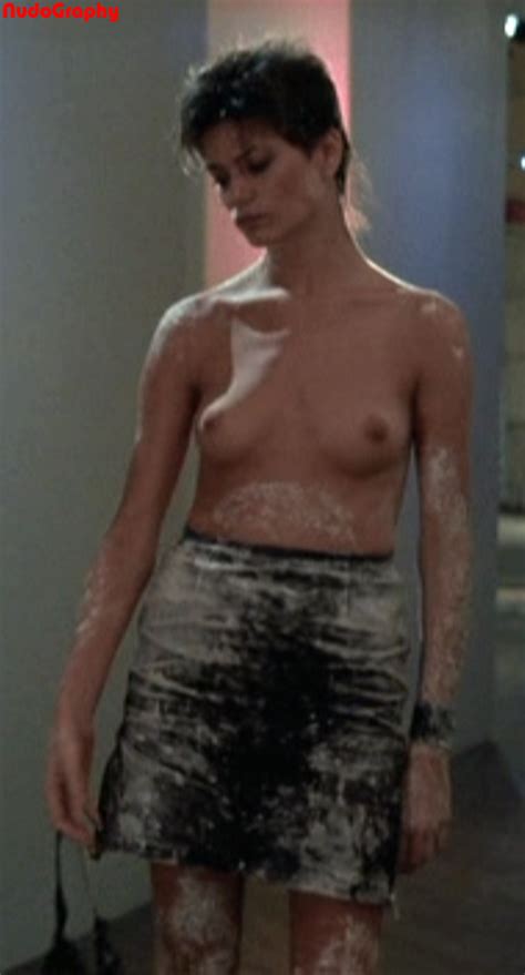 Linda Fiorentino Topless Picture 2011 3 Original Linda Fiorentino After Hours 03