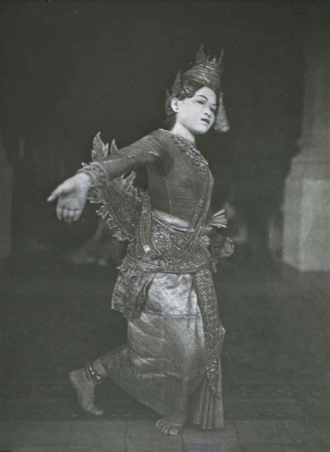 Pin By Kim Tosun On Old Photos Of Khmer Royal Ballet Royal Ballet