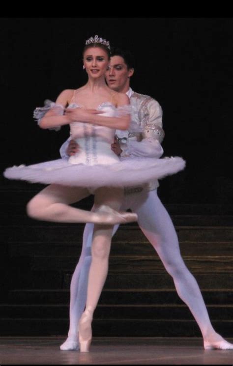 Pin di Izabella su Svetlana Zakharova