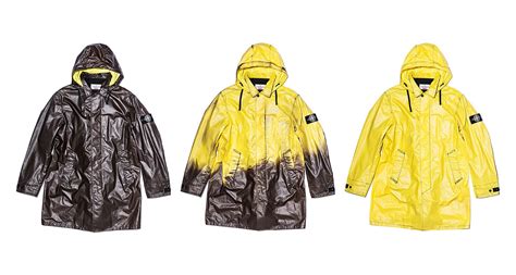 This Supreme X Stone Island Raincoat Changes Colours With Your Body