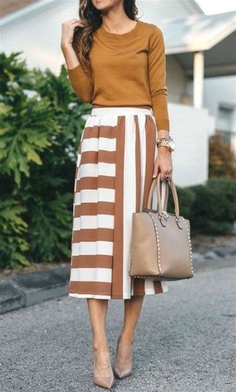 Attractive Spring And Summer Business Outfit Ideas For Women08