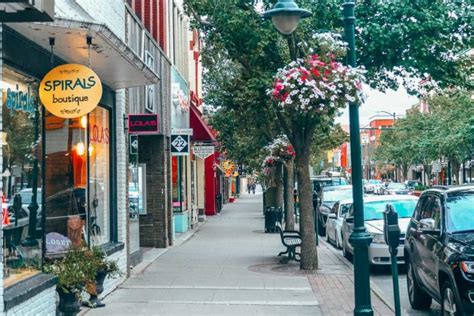 14 Charming Things to Do in Traverse City, Michigan (A Local’s Guide)