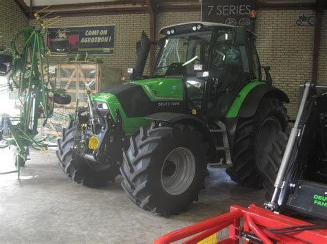 Foto Deutz Fahr Agrotron TTV 420 Van Haank Agrarische Mechanisatie BV