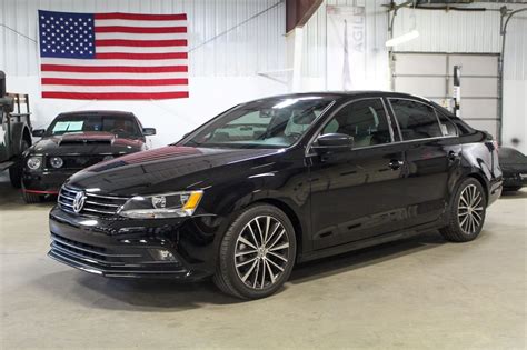 2016 Volkswagen Jetta | GR Auto Gallery