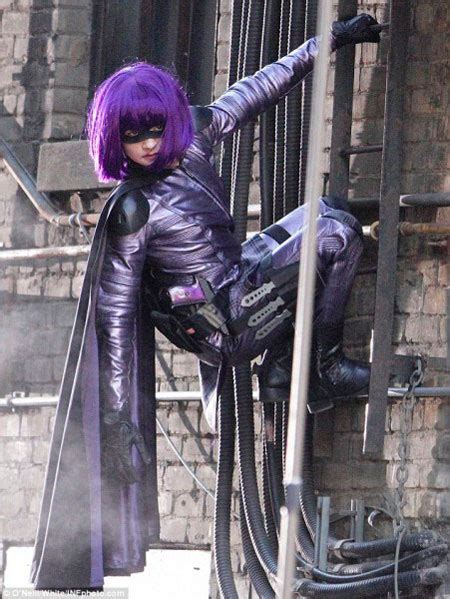 Kick Ass 2 Chloe Moretz Vuelve Como Hit Girl En Estas Fotos Del Rodaje Noticias De Cine