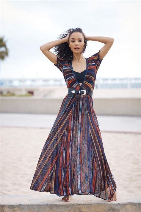 Hot Erinn Westbrook Photos ThBlog