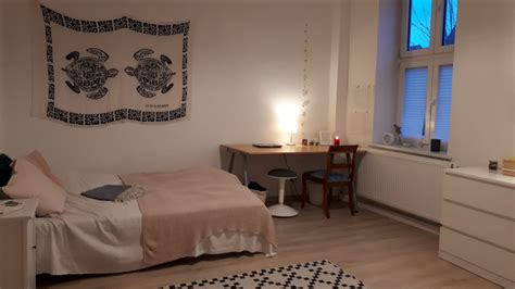 Gemütliches WG Zimmer in saniertem Altbau in Innenstadt Zimmer