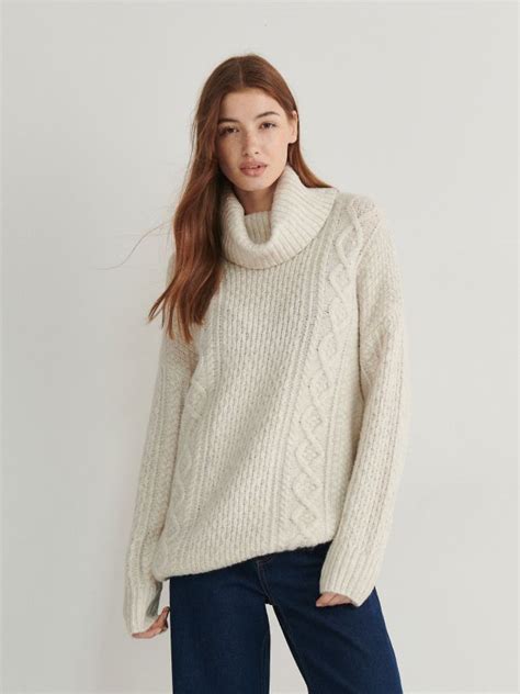 Oversized Turtleneck Jumper Color Nude RESERVED 6156V 02M